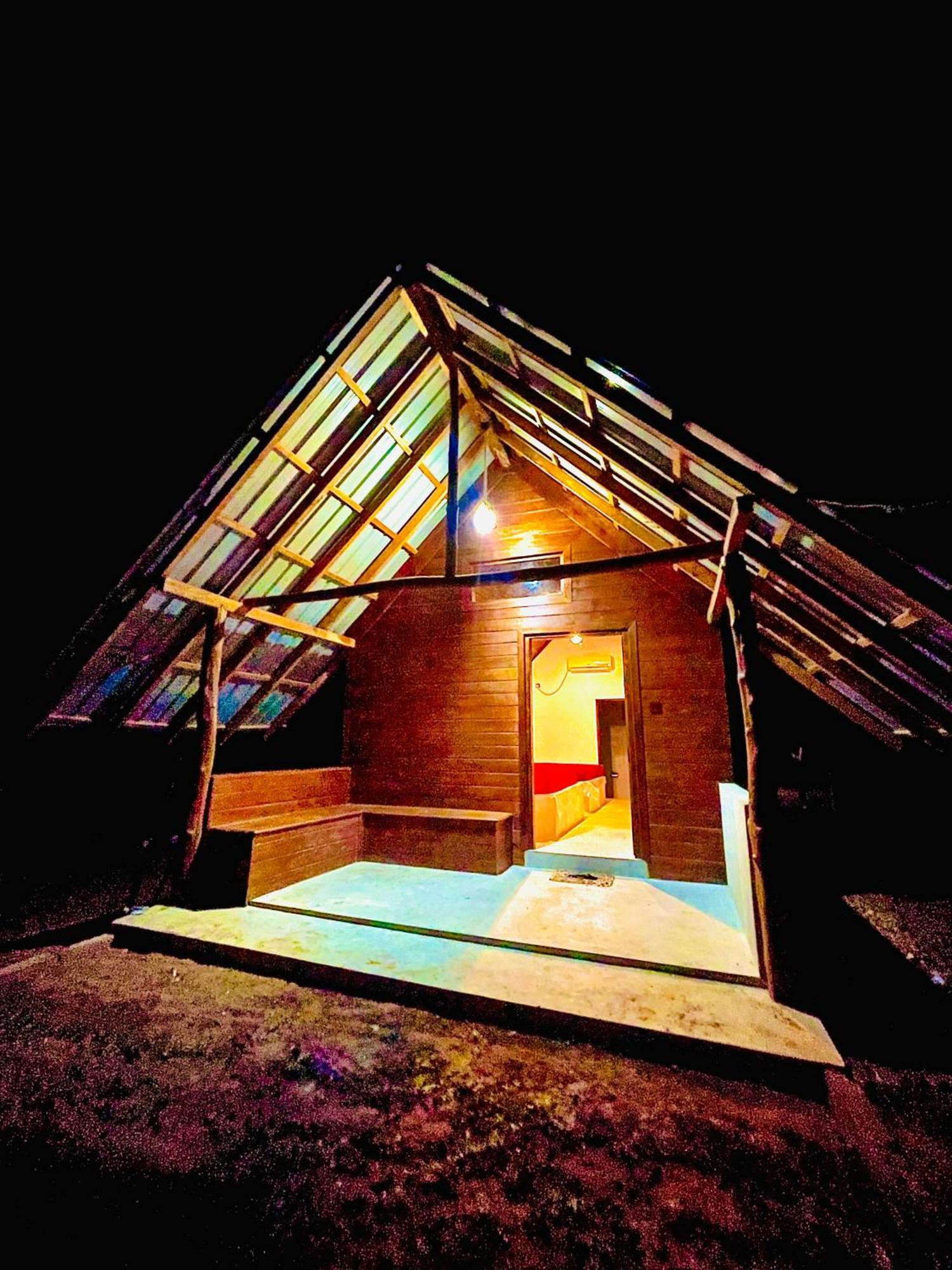 Hotel Udawalawa Safari House à Uda Walawe Extérieur photo